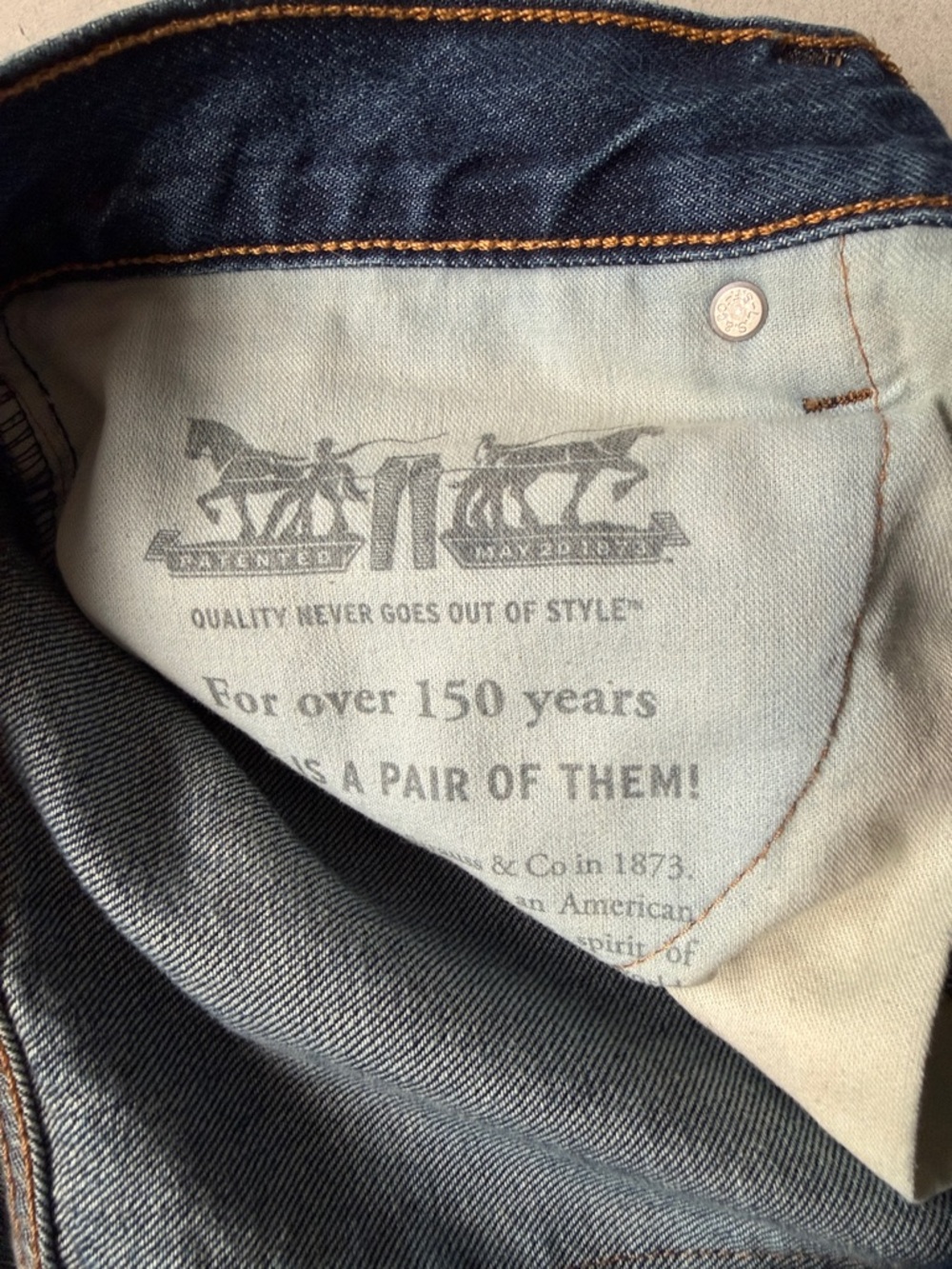 Levi's Baggy 578s - Dark Blue Jeans - Picture 2 of 4